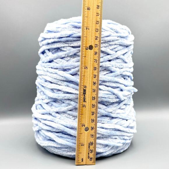 Yarn Chunky Chenille Light Blue Cone 1.55lb VTG Spinrite B#122844 Skys The Limit - Picture 2 of 6